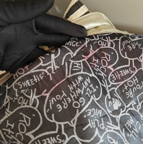 Betsey Johnson Rare Vintage "Bundle Up With Me" Gold Tote Bag | GUC - Picture 15 of 16